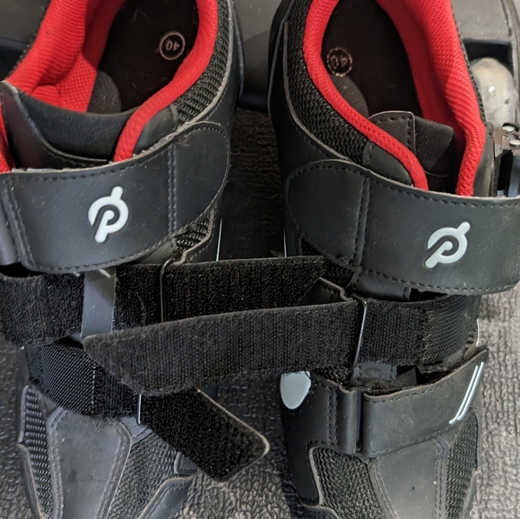 Peloton biking shoes size 40 - Picture 2 of 5